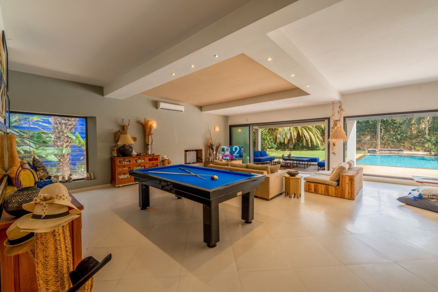 Master bedroom with en-suite bathroom